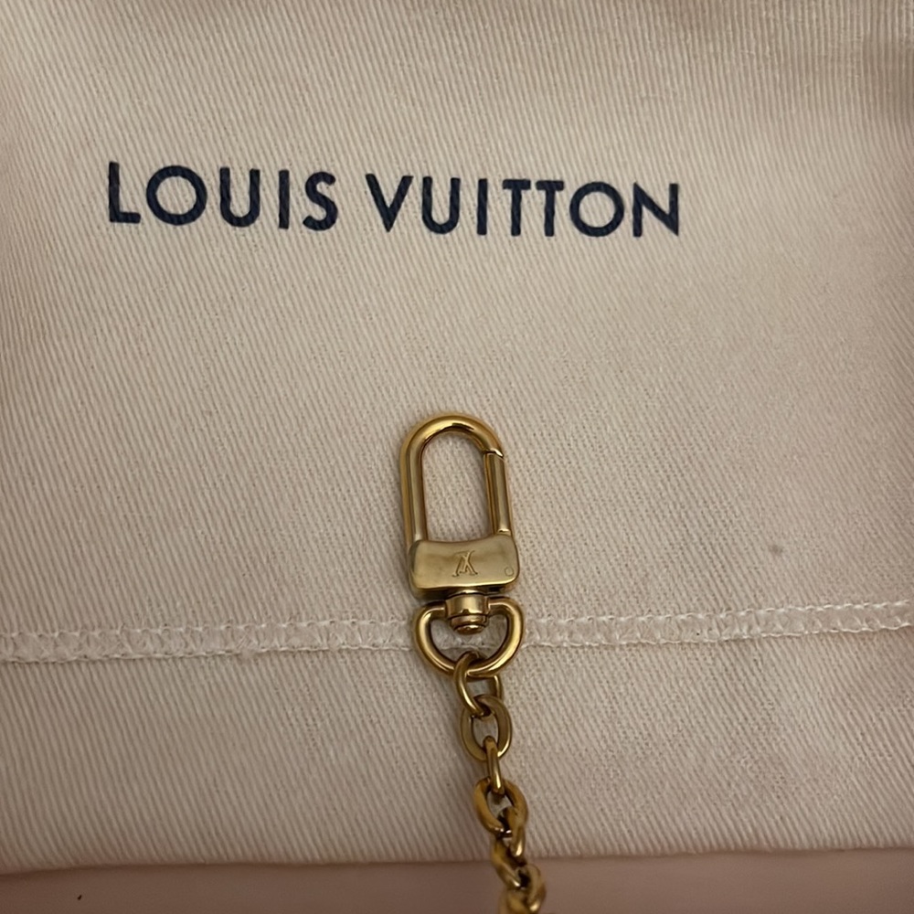 Louis Vuitton Heart Coin Purse with White Epi Leather brand new - Picture 6 of 14